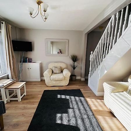 Gaeltacht Quarter Cosy Home Belfast Bagian luar foto