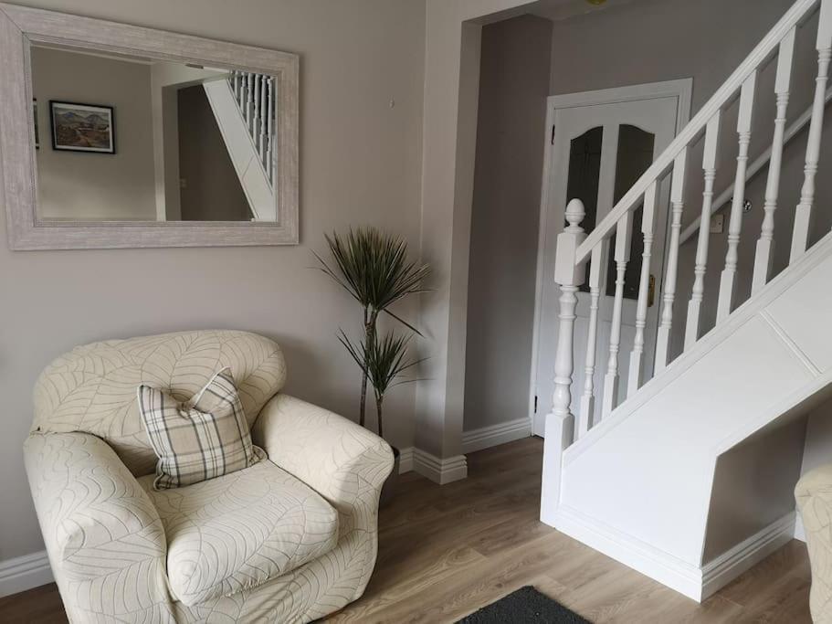 Gaeltacht Quarter Cosy Home Belfast Bagian luar foto
